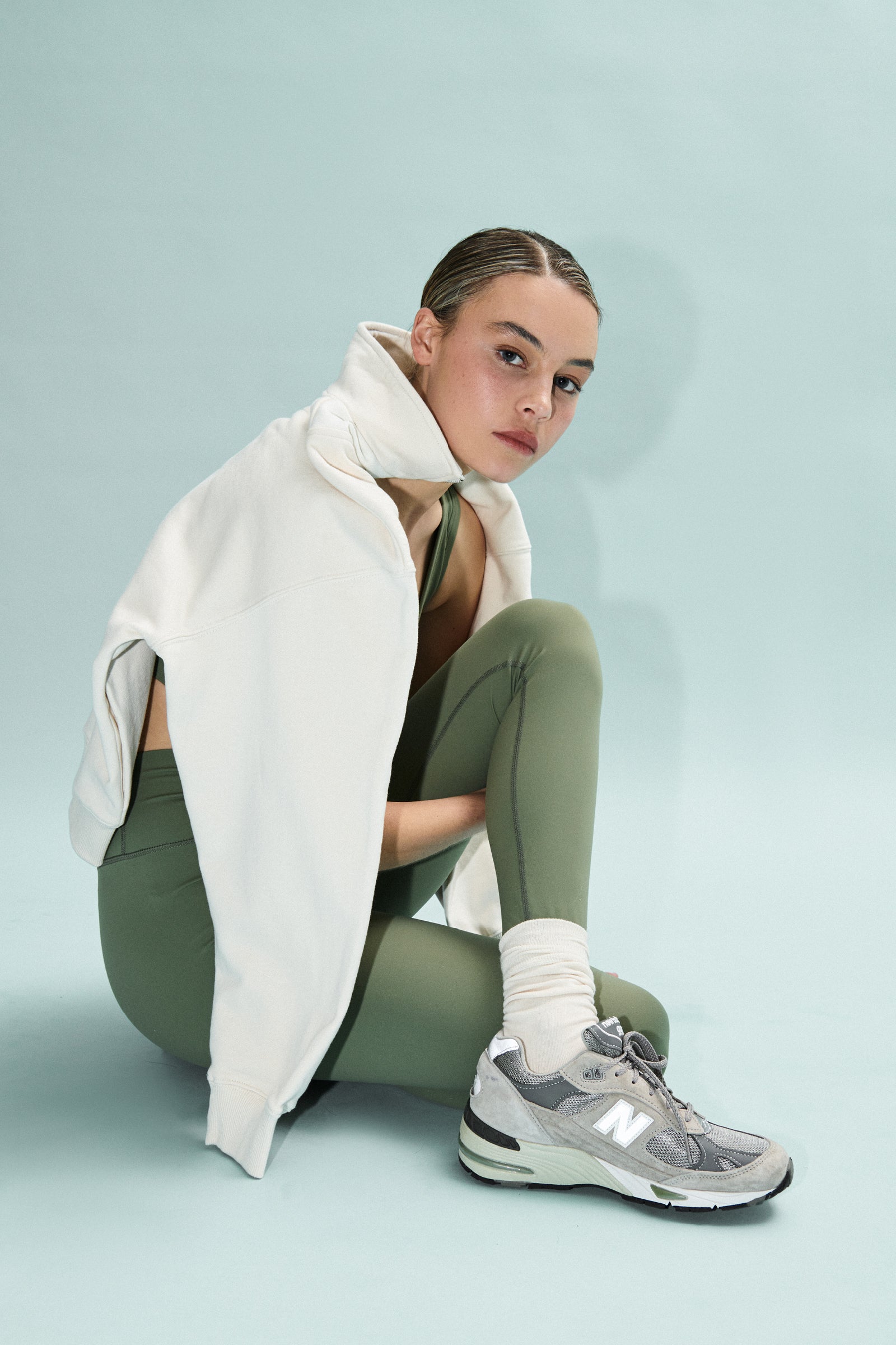 Nude Lucy Nude Active Contrast Zip Sweat In White Cloud 