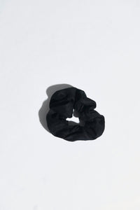 Nude Lucy Linen Scrunchie in Black