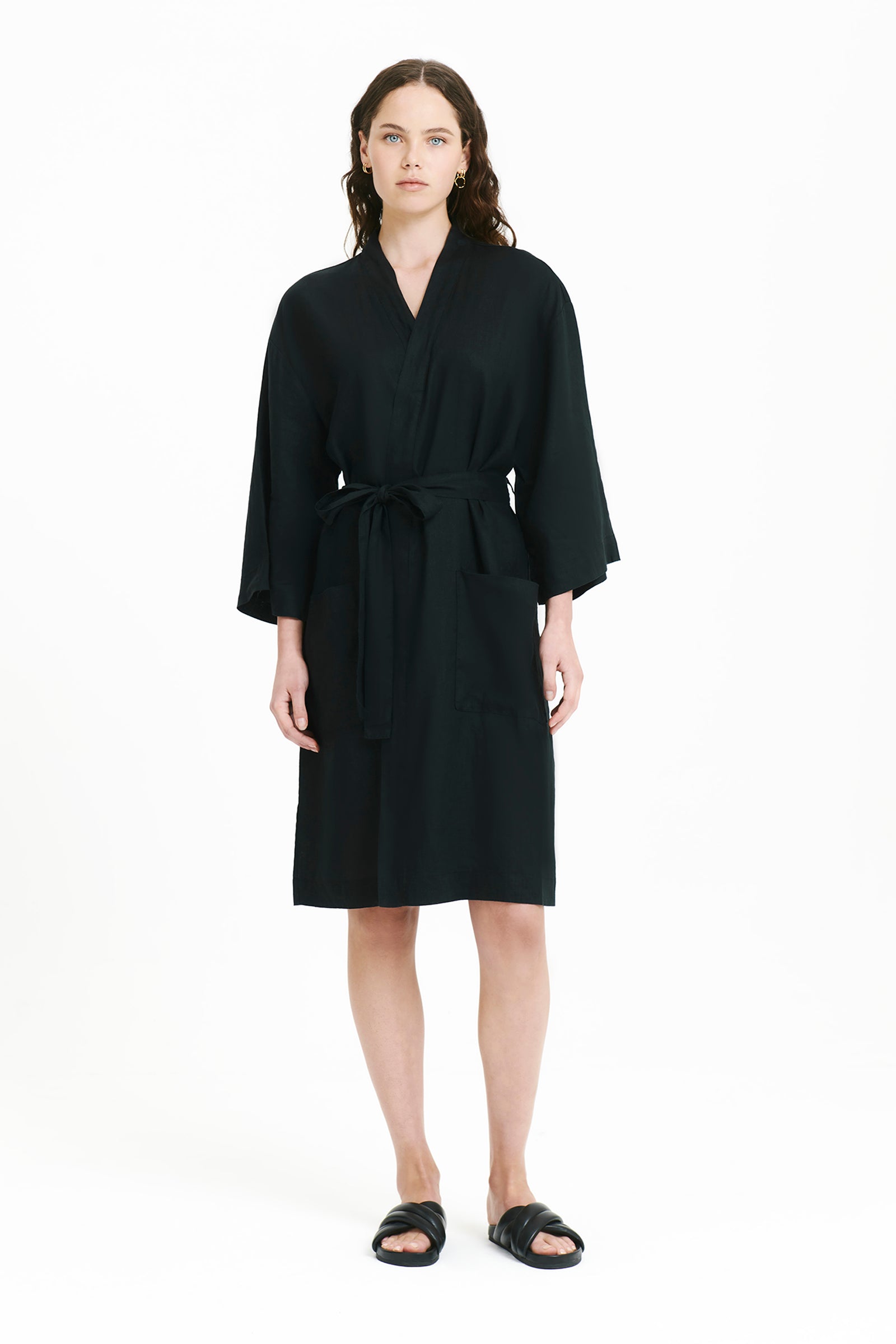 Nude Lucy Nude Lounge Linen Robe In Black 