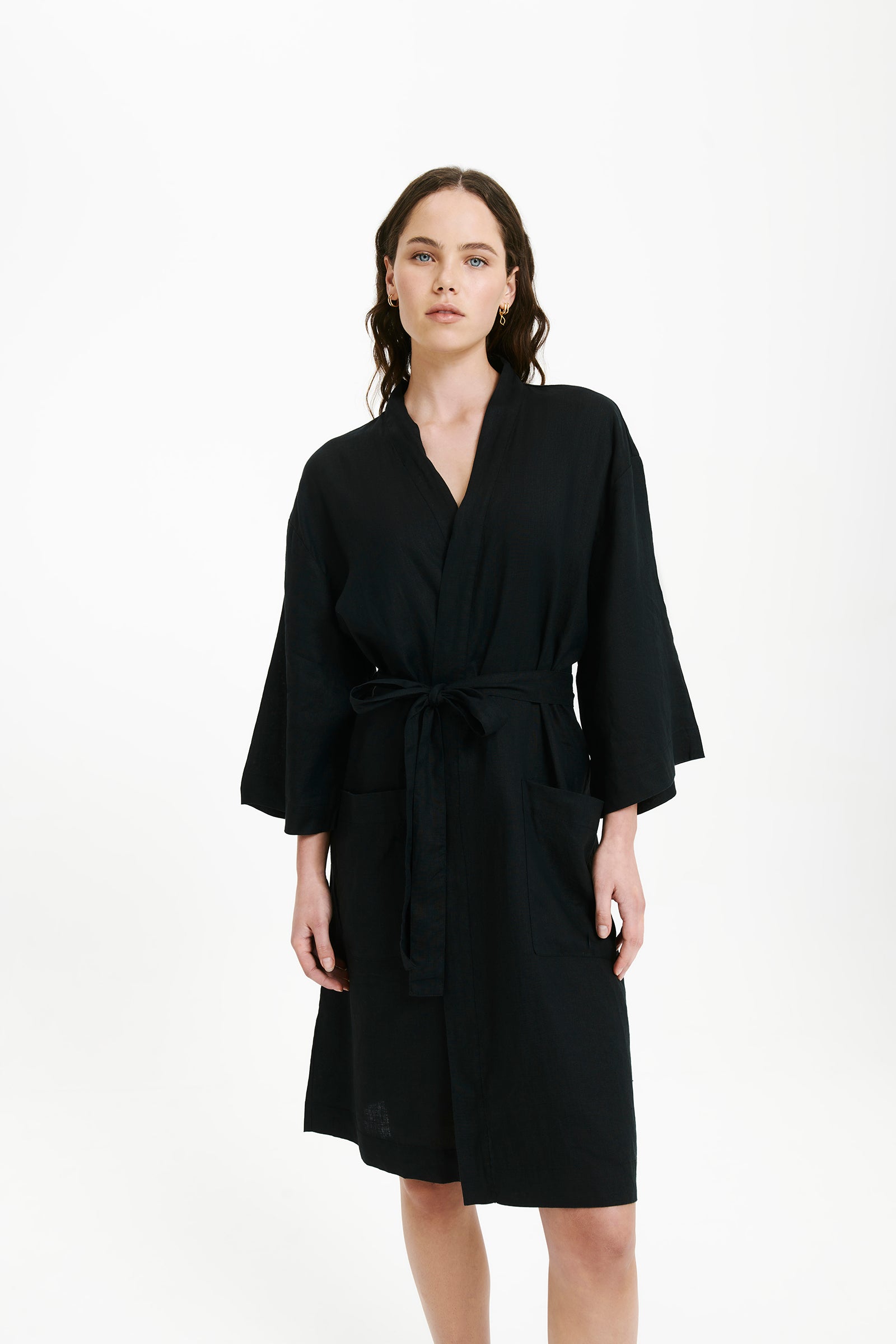 Nude Lucy Nude Lounge Linen Robe In Black 