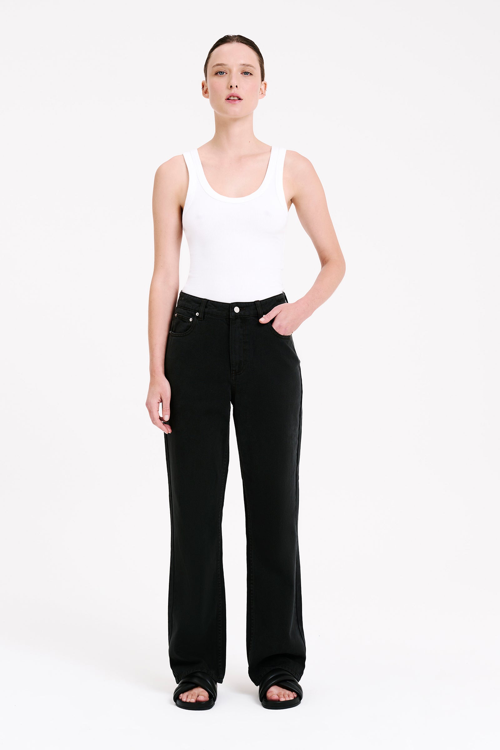 Nude Lucy Blaise Jean In A Dark Grey In A Brown Coal Colour 