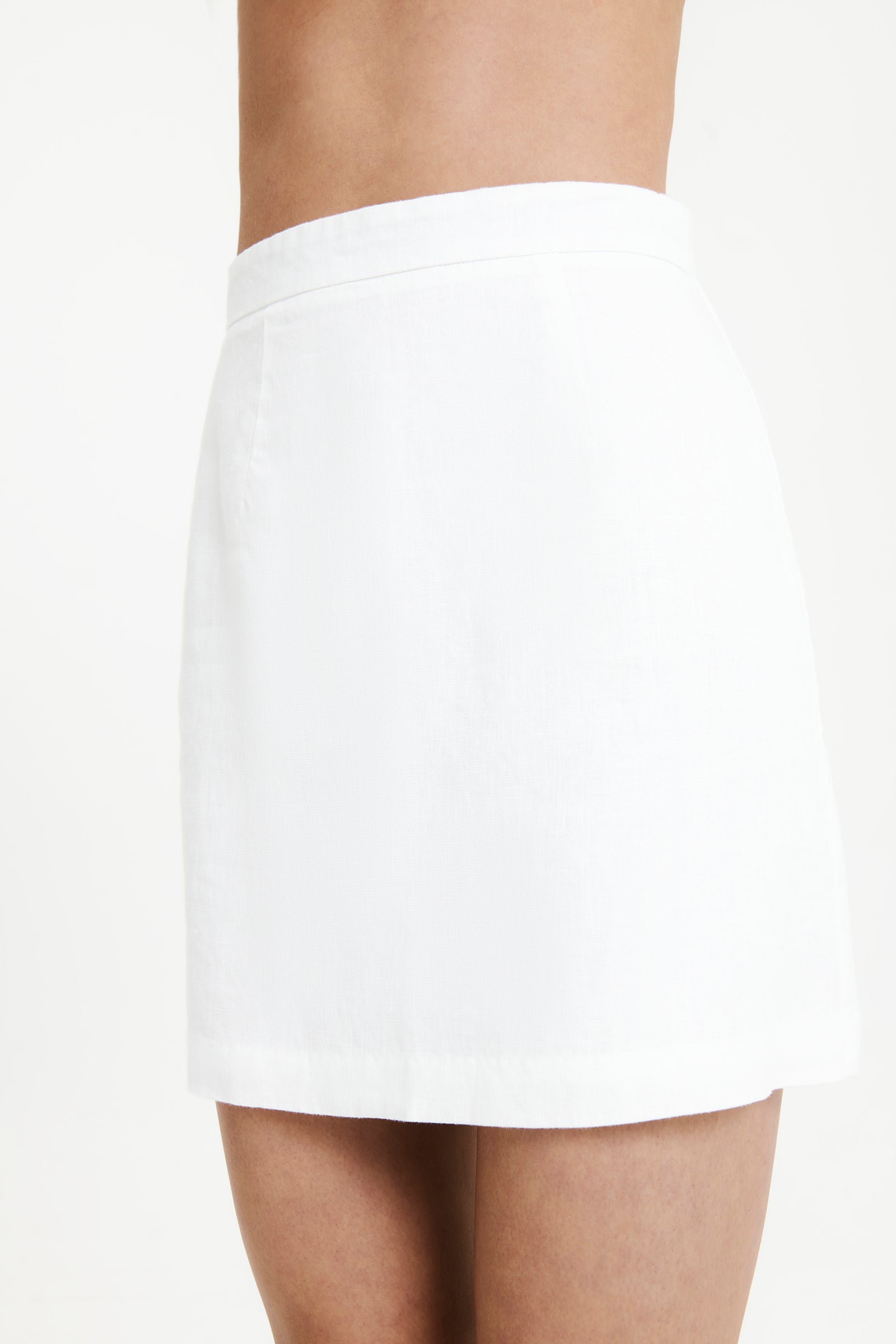 Nude Lucy Rynn Linen Mini Skirt In White 