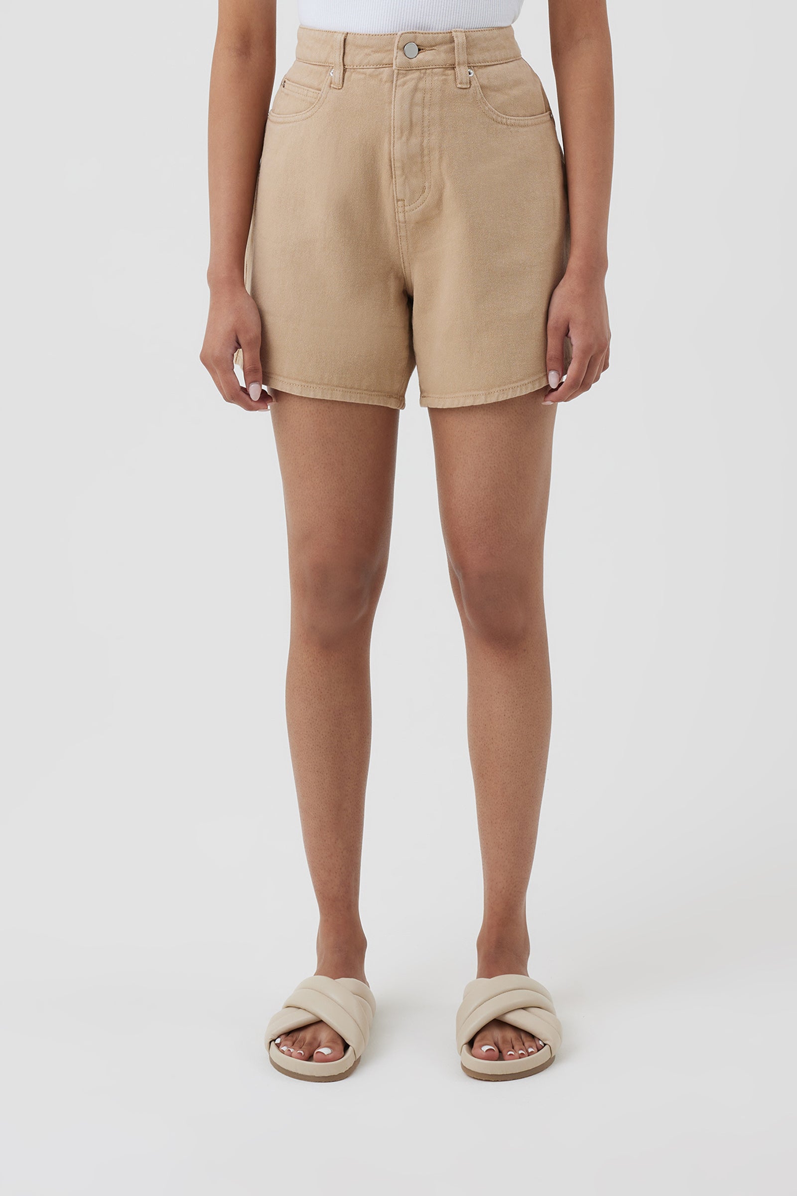Nude Lucy Noa Denim Short In A Light Brown Biscuit Colour 