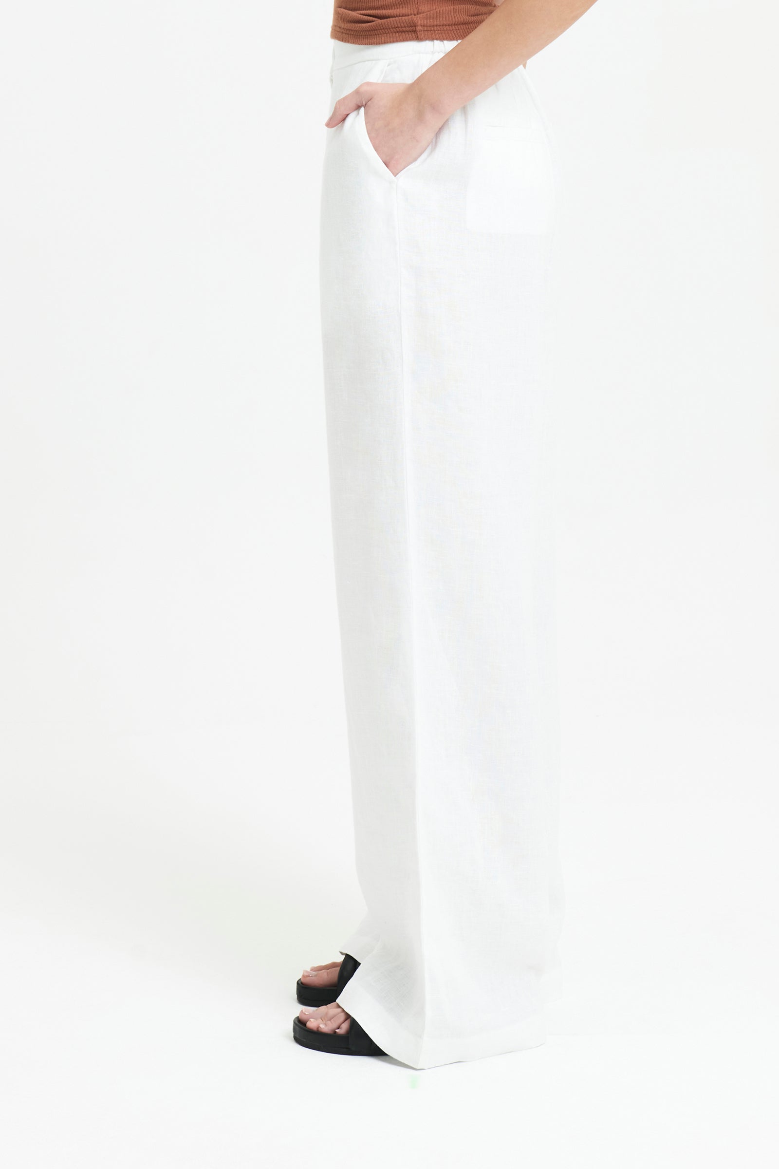Nude Lucy Sima Linen Pant in White