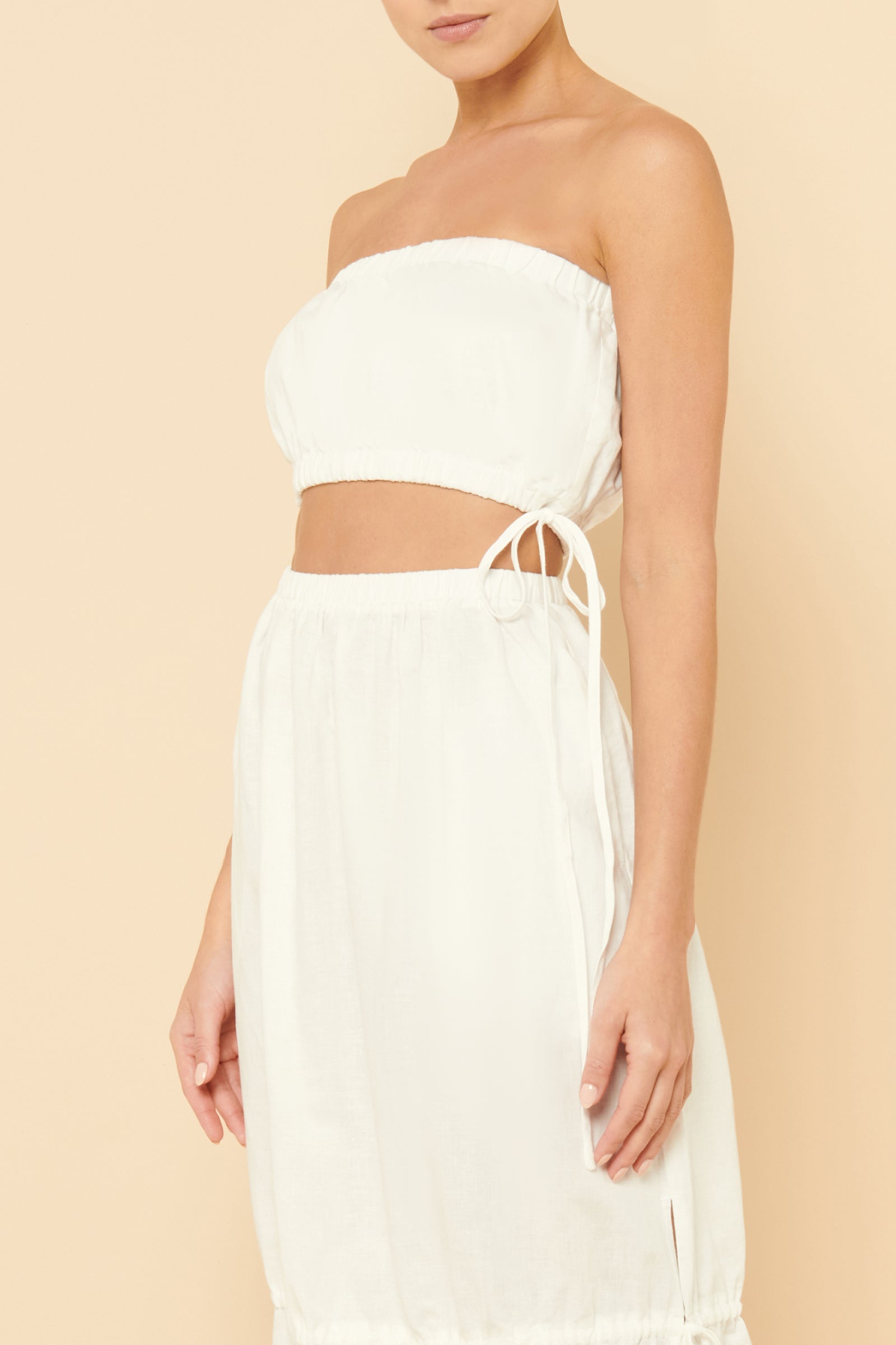 Nude Lucy Brea Linen Bandeau In White 