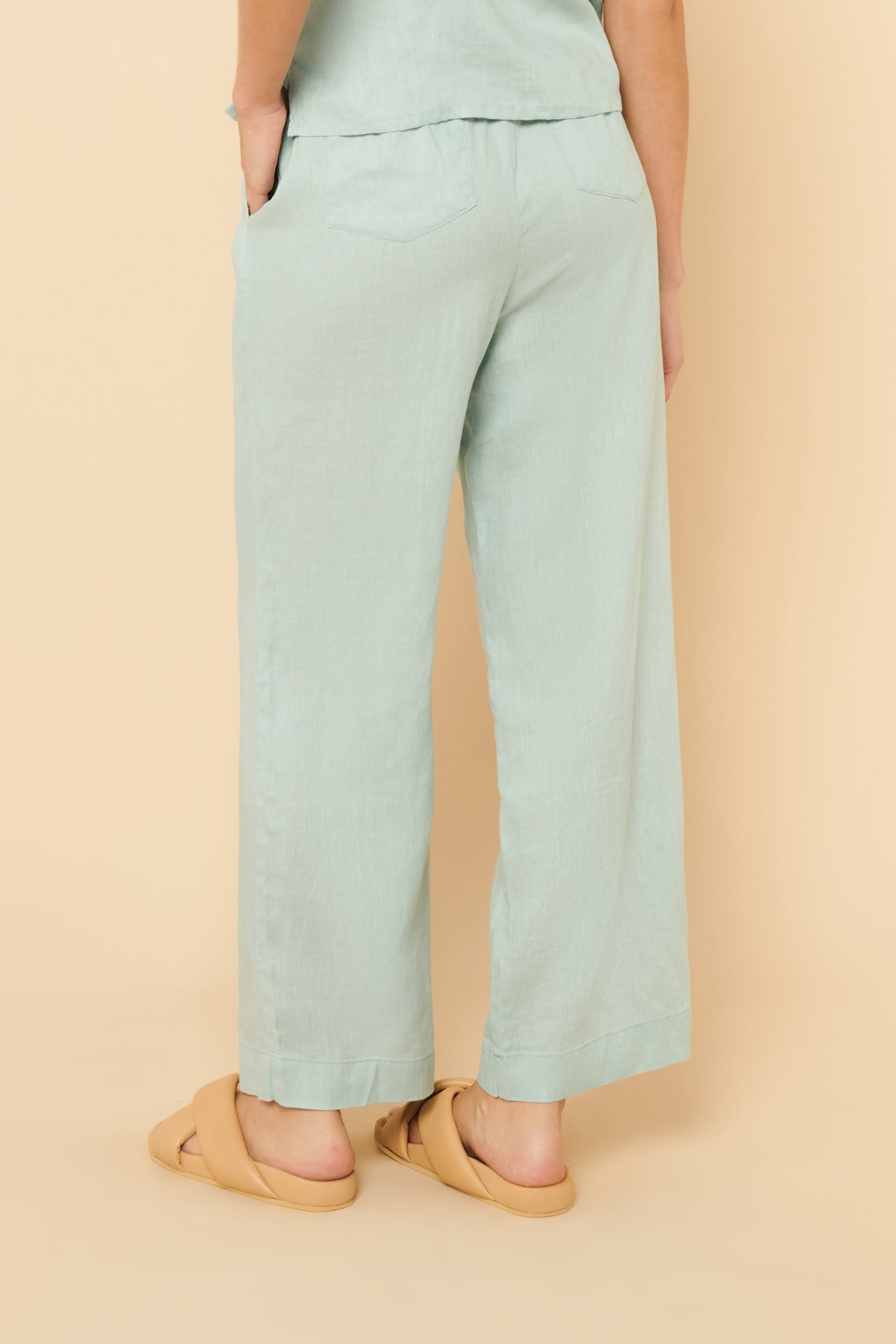 Nude Lucy Lounge Linen Crop Pant In A Blue Lagoon Colour 