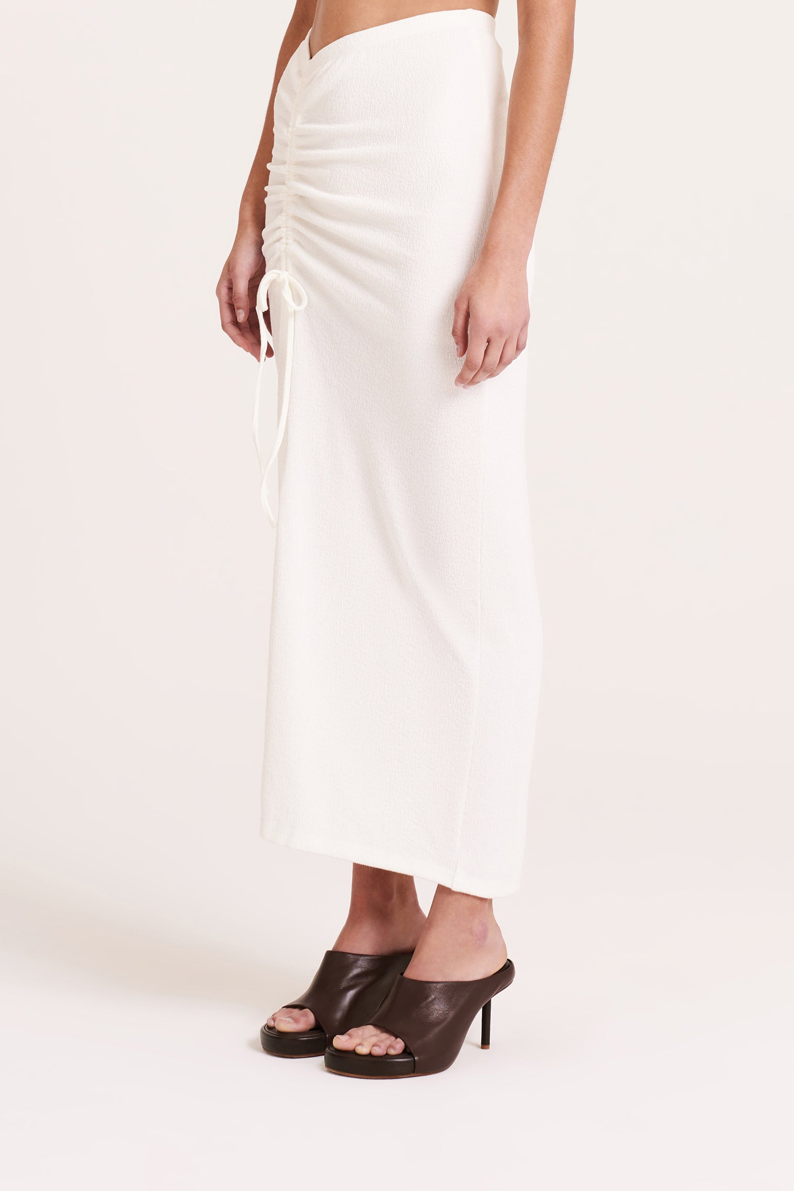 Peta Ruched Skirt Salt 