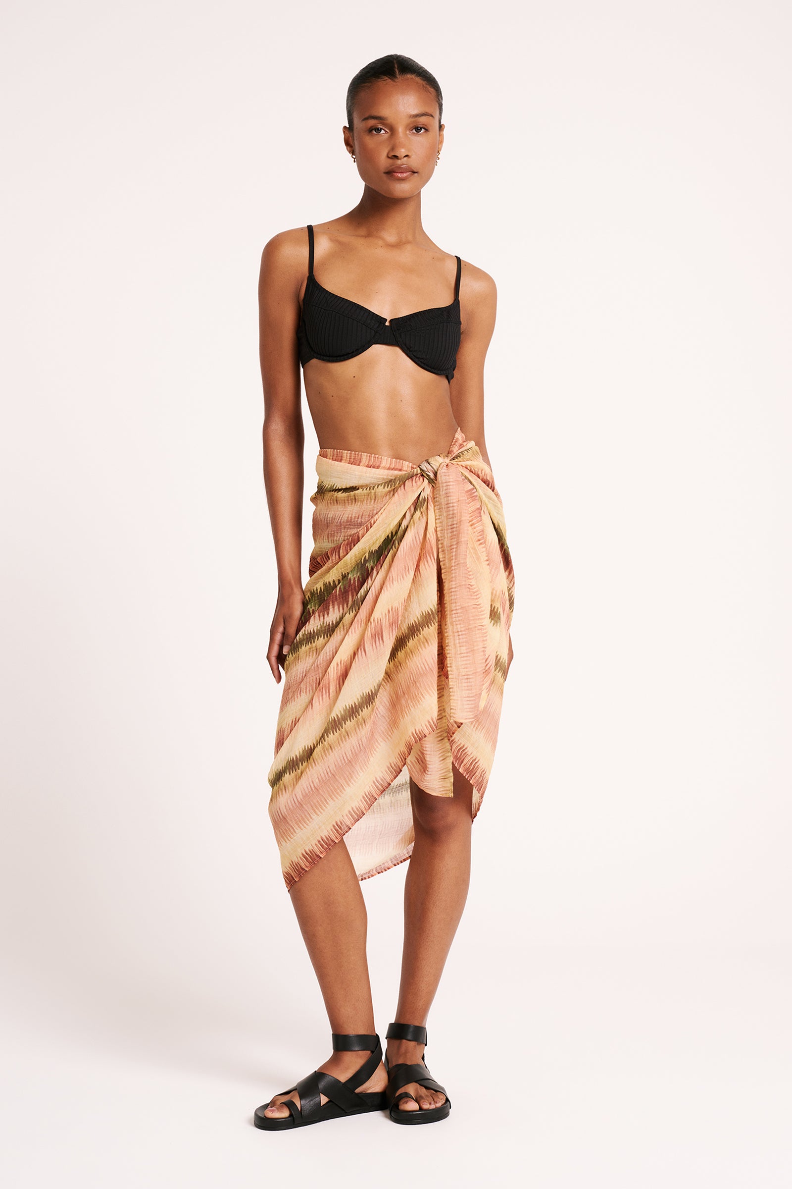 Akira Sarong Calypso 